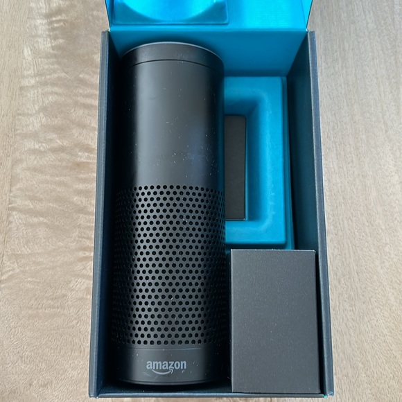Amazon Alexa Echo Plus 1st Gen - Picture 4 of 4